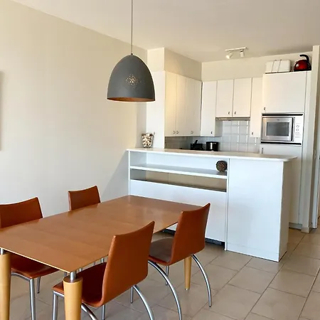 In Near The Lejlighed *